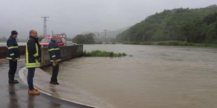 Općinska služba Civilne zaštite upozorava na moguće poplave i klizišta