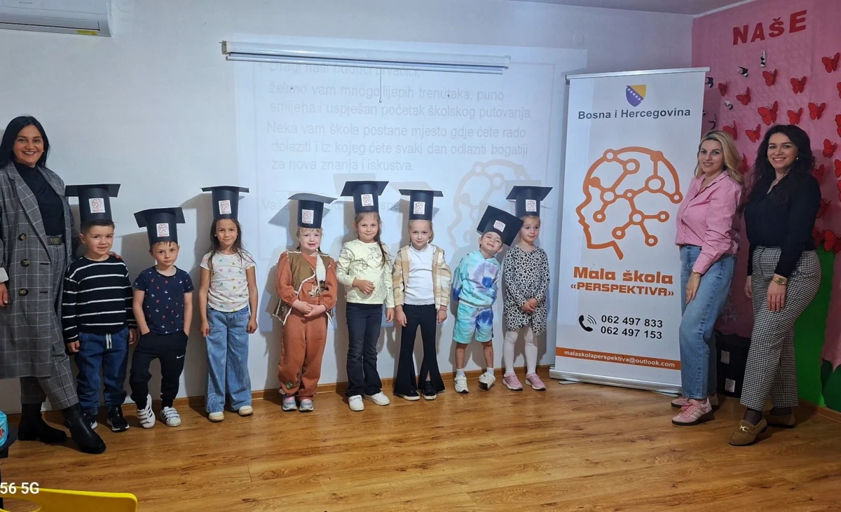 Predškolarci u posjeti Maloj školi “Perspektiva”: Upoznavanje školskog okruženja kroz igru