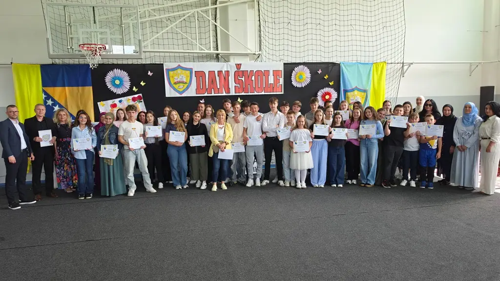 Osnovna škola „Podzvizd“ prigodnim programom obilježila 115. rođendan