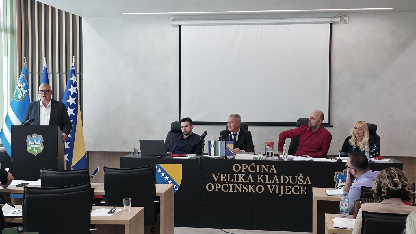Općinsko vijeće Općine Velika Kladuša dalo saglasnost za kreditno zaduženje JKUP „Komunalije“