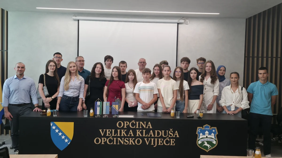 Općina Velika Kladuša nagradila najbolje učenike: Trud, znanje i zalaganje uvijek se isplate