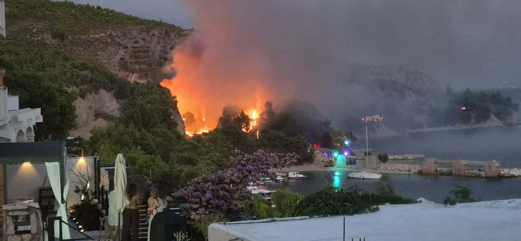 Požari u regiji i kod nas: Desetine ozlijeđenih u Omišu, niz intervencija u Velikoj Kladuši