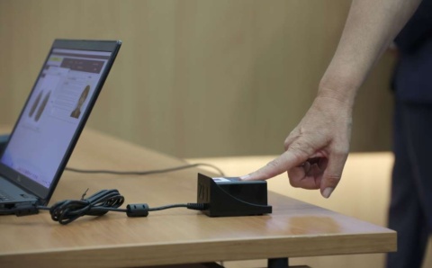 Prvi kontingent opreme specifičnih izbornih tehnologija stigao u Bosnu i Hercegovinu