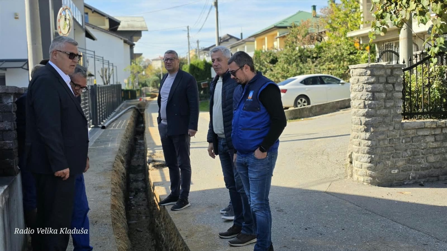 Načelnik Horvat i menadžment JKP „Vodovod i kanalizacija“ obišli radove na rekonstrukciji vodovodne mreže