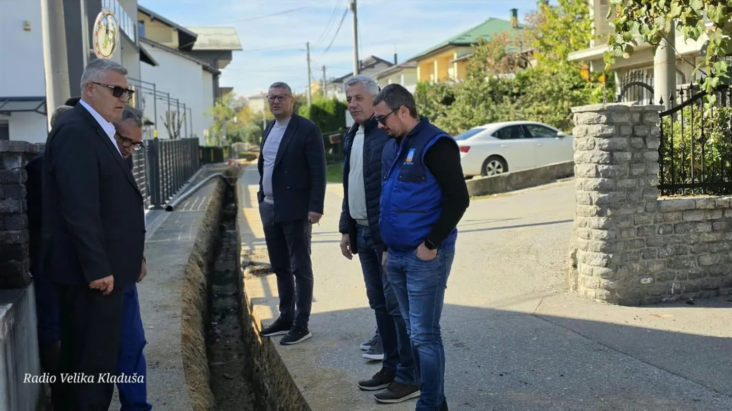 Načelnik Horvat i menadžment JKP „Vodovod i kanalizacija“ obišli radove na rekonstrukciji vodovodne mreže