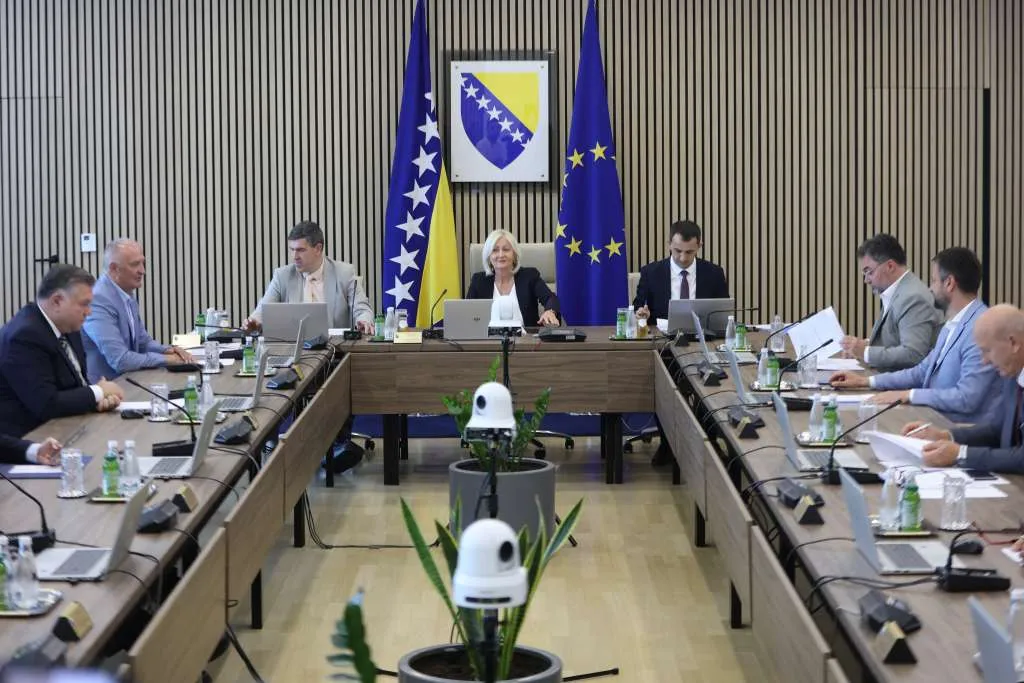 Na dnevnom redu migracije, granica s Hrvatskom i milionski zajam za Živinice